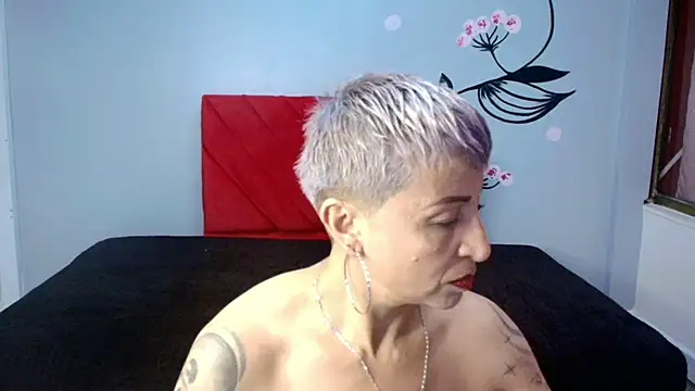 Charlotte  Gray online show from November 7, 2025, 12:21 pm