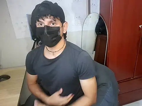 oppaboy online show from October 4, 2025, 10:22 pm