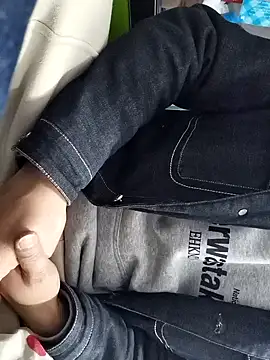 chougegg0214 online show from January 6, 2026, 1:42 am