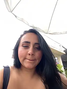 Snapshot of ValeryTorres_ chatting on April 7, 2026, 3:36 pm ValeryTorres online show from April 7, 2026, 3:36 pm