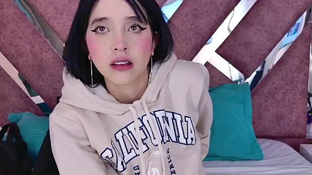 MeganR  online show from March 26, 2026, 11:30 am