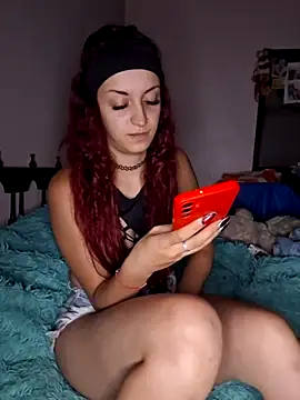 Snapshot of Sweetredevil chatting on January 8, 2026, 3:34 am Sweetredevil online show from January 8, 2026, 3:34 am