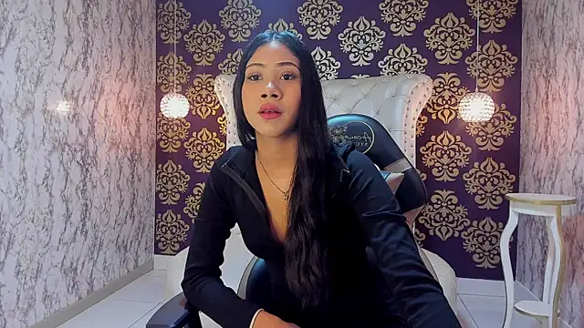 Snapshot of Mia_Stonnes chatting on October 8, 2025, 12:17 pm Mia Stonnes online show from October 8, 2025, 12:17 pm