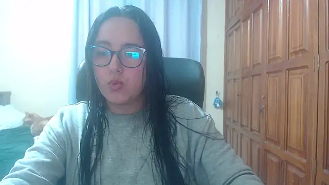 Venus cat  online show from January 17, 2026, 5:22 am