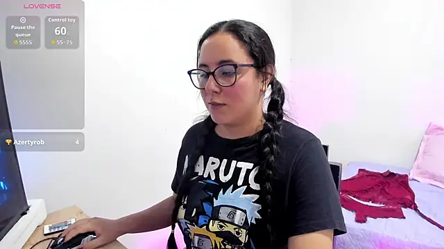 Snapshot of Venus_cat_ chatting on October 23, 2025, 11:25 pm Venus cat online show from October 23, 2025, 11:25 pm