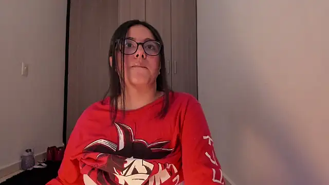 Snapshot of Venus_cat_ chatting on October 11, 2025, 9:05 pm Venus cat online show from October 11, 2025, 9:05 pm