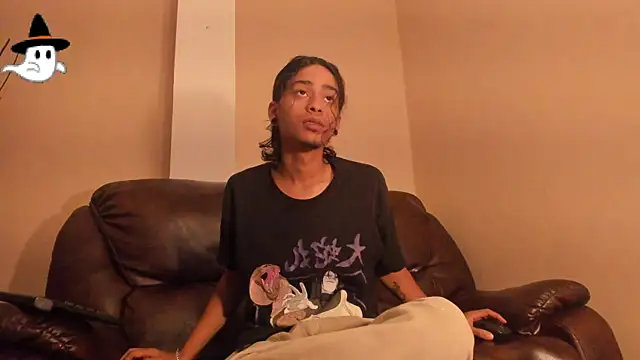 Snapshot of Dickie_Dicking chatting on October 22, 2025, 8:52 pm Dickie Dicking online show from October 22, 2025, 8:52 pm