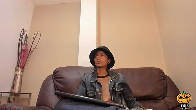 Snapshot of Dickie_Dicking chatting on October 20, 2025, 8:53 pm Dickie Dicking online show from October 20, 2025, 8:53 pm