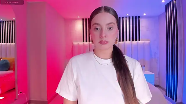 Snapshot of ZoeyWalker_ chatting on November 7, 2025, 11:37 am ZoeyWalker online show from November 7, 2025, 11:37 am