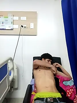 mazo18 online show from February 21, 2026, 1:40 am