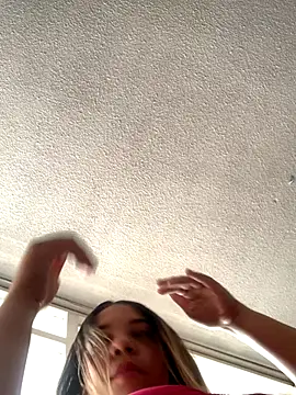 Ada Pink online show from November 15, 2025, 4:22 pm