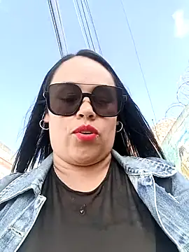 Italia 12 online show from November 17, 2025, 9:08 pm