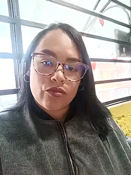 Italia 12 online show from October 3, 2025, 10:22 pm