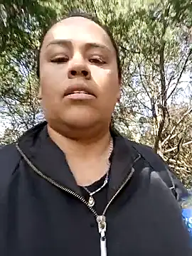 Italia 12 online show from October 4, 2025, 2:07 pm