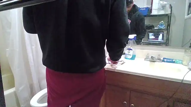 Snapshot of StroknGoon69 chatting on December 19, 2025, 9:39 pm StroknGoon69 online show from December 19, 2025, 9:39 pm