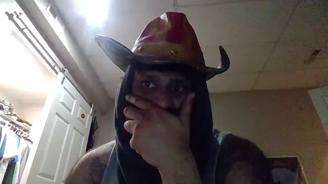 Snapshot of StroknGoon69 chatting on January 14, 2026, 5:22 am StroknGoon69 online show from January 14, 2026, 5:22 am