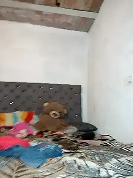 Snapshot of caata_cata chatting on February 4, 2026, 5:52 pm caata cata online show from February 4, 2026, 5:52 pm