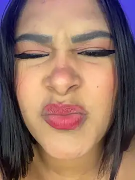 sarafox 10 online show from October 8, 2025, 8:09 pm