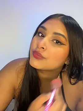 sarafox 10 online show from October 3, 2025, 7:37 pm