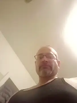 Curious9884 online show from January 15, 2026, 2:20 pm