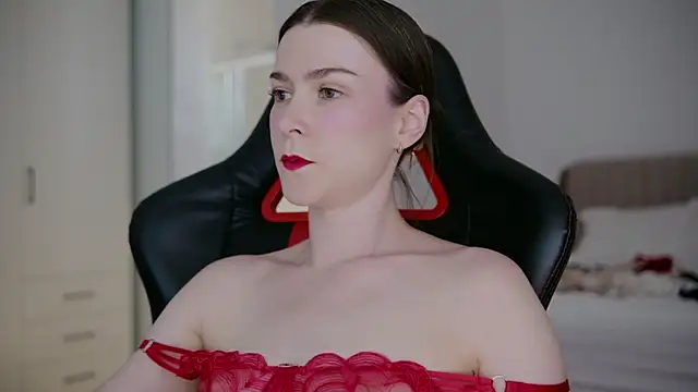 WowHelloAlice online show from May 4, 2026, 4:43 pm