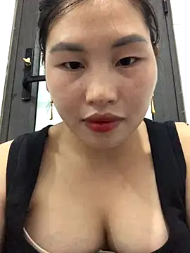 Snapshot of Stella-cute chatting on October 1, 2025, 7:13 am Stella-cute online show from October 1, 2025, 7:13 am