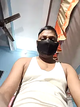 Neelam-baby1 online show from November 4, 2025, 4:33 pm