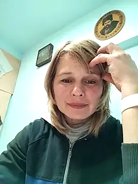 Snapshot of Masha412111 chatting on November 26, 2025, 3:01 pm Masha412111 online show from November 26, 2025, 3:01 pm