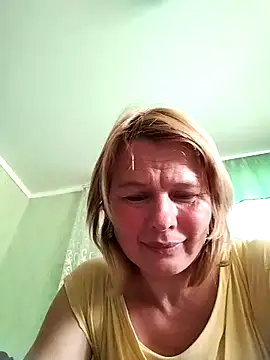 Snapshot of Masha412111 chatting on October 11, 2025, 10:49 am Masha412111 online show from October 11, 2025, 10:49 am