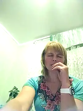 Snapshot of Masha412111 chatting on October 6, 2025, 8:42 pm Masha412111 online show from October 6, 2025, 8:42 pm