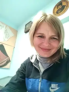 Snapshot of Masha412111 chatting on November 23, 2025, 1:54 pm Masha412111 online show from November 23, 2025, 1:54 pm