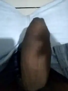 Snapshot of jeet_00 chatting on October 23, 2025, 9:13 pm jeet 00 online show from October 23, 2025, 9:13 pm