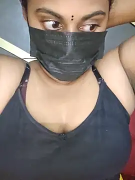 Snapshot of Dheronika_sweetie chatting on August 2, 2026, 7:22 pm Dheronika sweetie online show from August 2, 2026, 7:22 pm