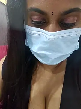 Snapshot of Dheronika_sweetie chatting on February 10, 2026, 10:09 pm Dheronika sweetie online show from February 10, 2026, 10:09 pm