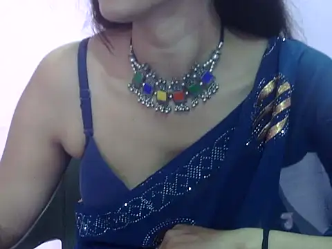 Laila Cute online show from May 15, 2026, 4:10 am