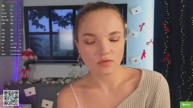 JulieLupo online show from March 12, 2026, 6:06 am