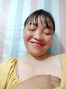 Minkine022 online show from April 15, 2026, 7:58 pm