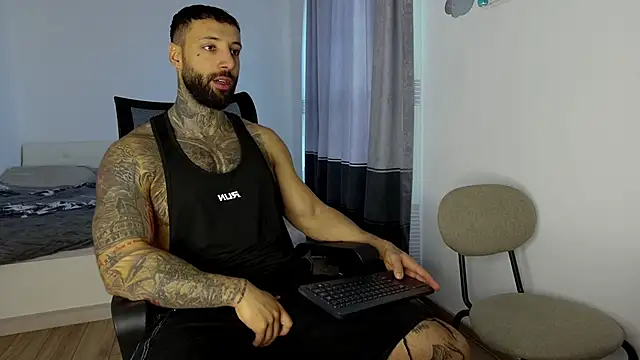 MasculineGuy99 online show from November 12, 2025, 7:01 am