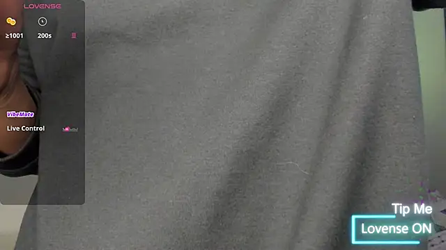 Snapshot of JARETHH chatting on October 17, 2025, 11:34 am JARETHH online show from October 17, 2025, 11:34 am