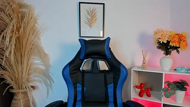 Thiago Connor21 online show from April 18, 2026, 11:16 pm