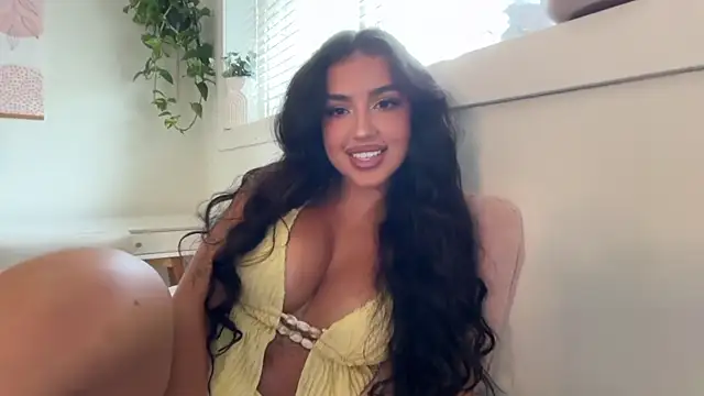 ariajacksonx online show from June 16, 2026, 6:19 pm