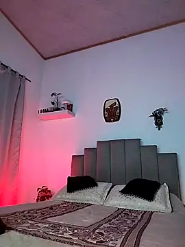 octaviiablom online show from October 16, 2025, 2:20 am