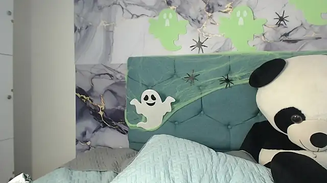 Snapshot of Haileysmittt_ chatting on October 23, 2025, 5:55 pm Haileysmittt  online show from October 23, 2025, 5:55 pm