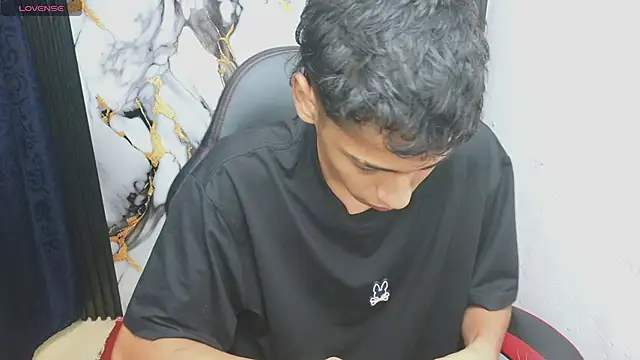 Im david02 online show from January 6, 2026, 2:21 pm