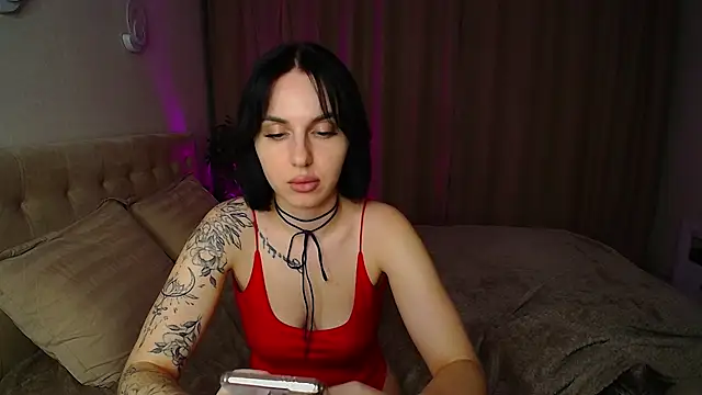 Poison inyour Mind   online show from November 28, 2025, 7:03 pm