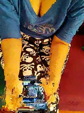 Snapshot of Rihame07 chatting on October 17, 2025, 10:50 am Rihame07 online show from October 17, 2025, 10:50 am