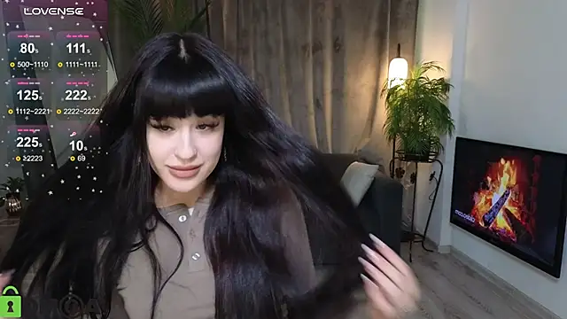 Erika peach online show from October 14, 2025, 2:39 pm