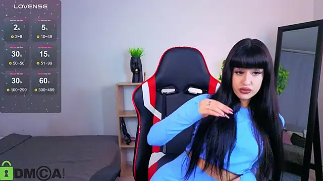 Erika peach online show from November 15, 2025, 4:33 pm