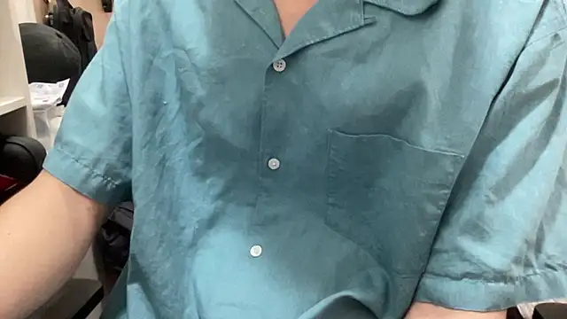 16hornydog online show from November 1, 2025, 4:23 pm