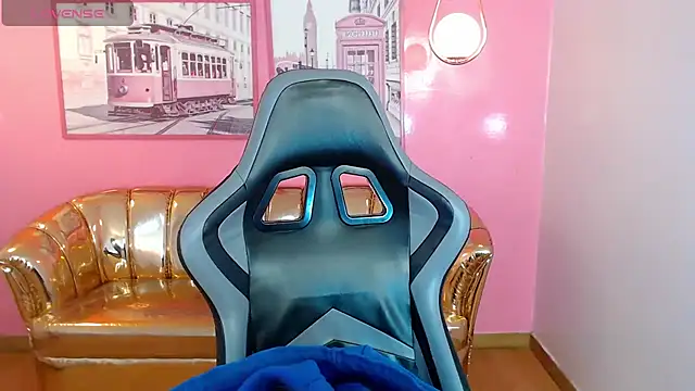 mia foster t online show from December 20, 2025, 1:03 pm